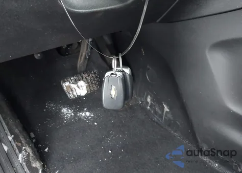 2019 Chevrolet Equinox Ls z USA, uszkodzony, nr VIN 2GNAXHEV3K6154187